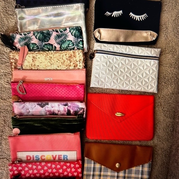 IPSY-Set of 3for$6 Colorful Assorted Pouches - Picture 2 of 2